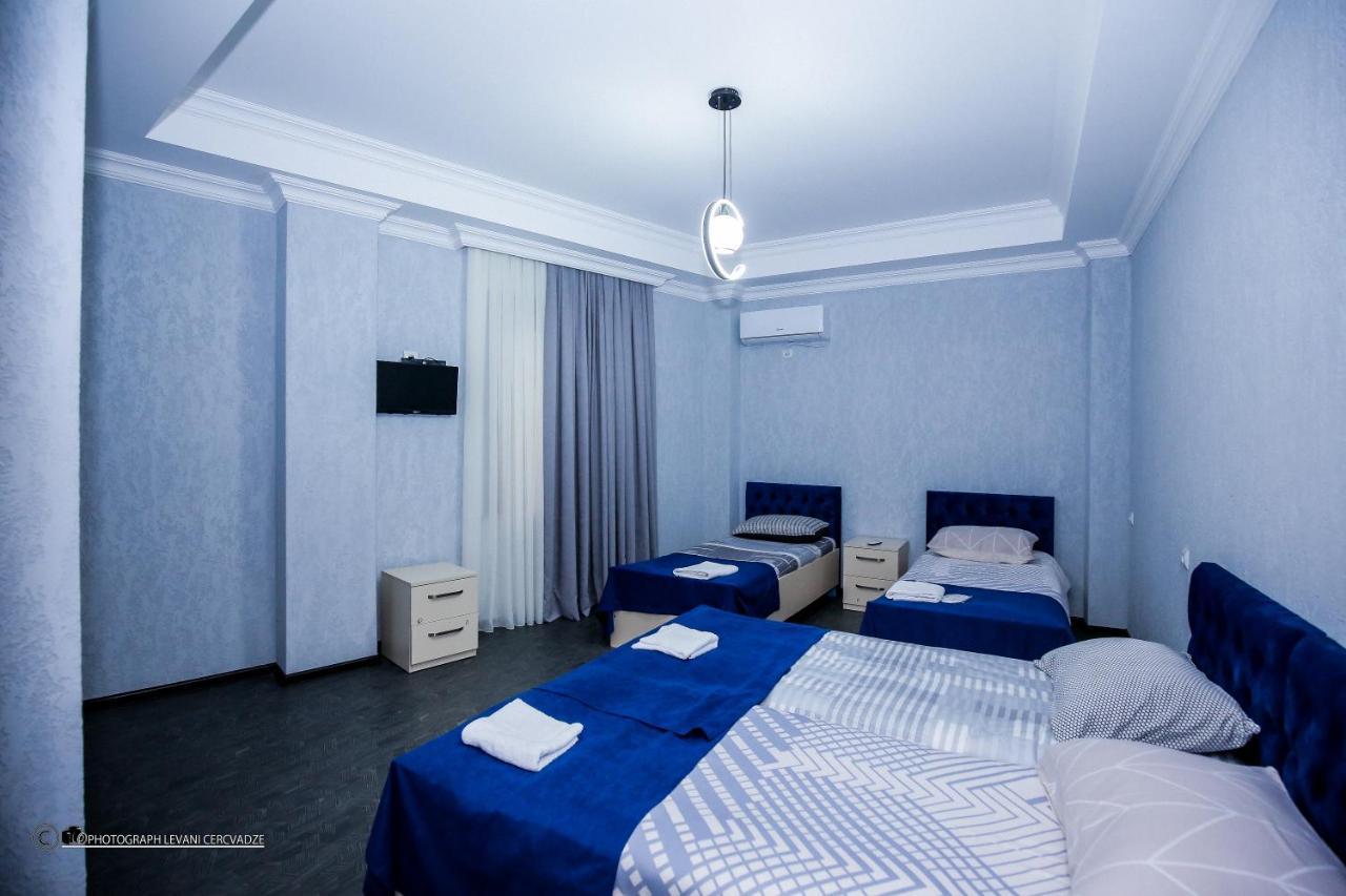 Hotel Balcony كوتايسي المظهر الخارجي الصورة