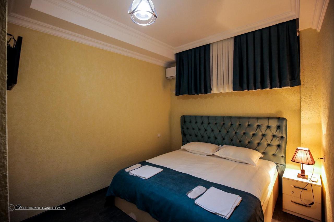 Hotel Balcony كوتايسي المظهر الخارجي الصورة