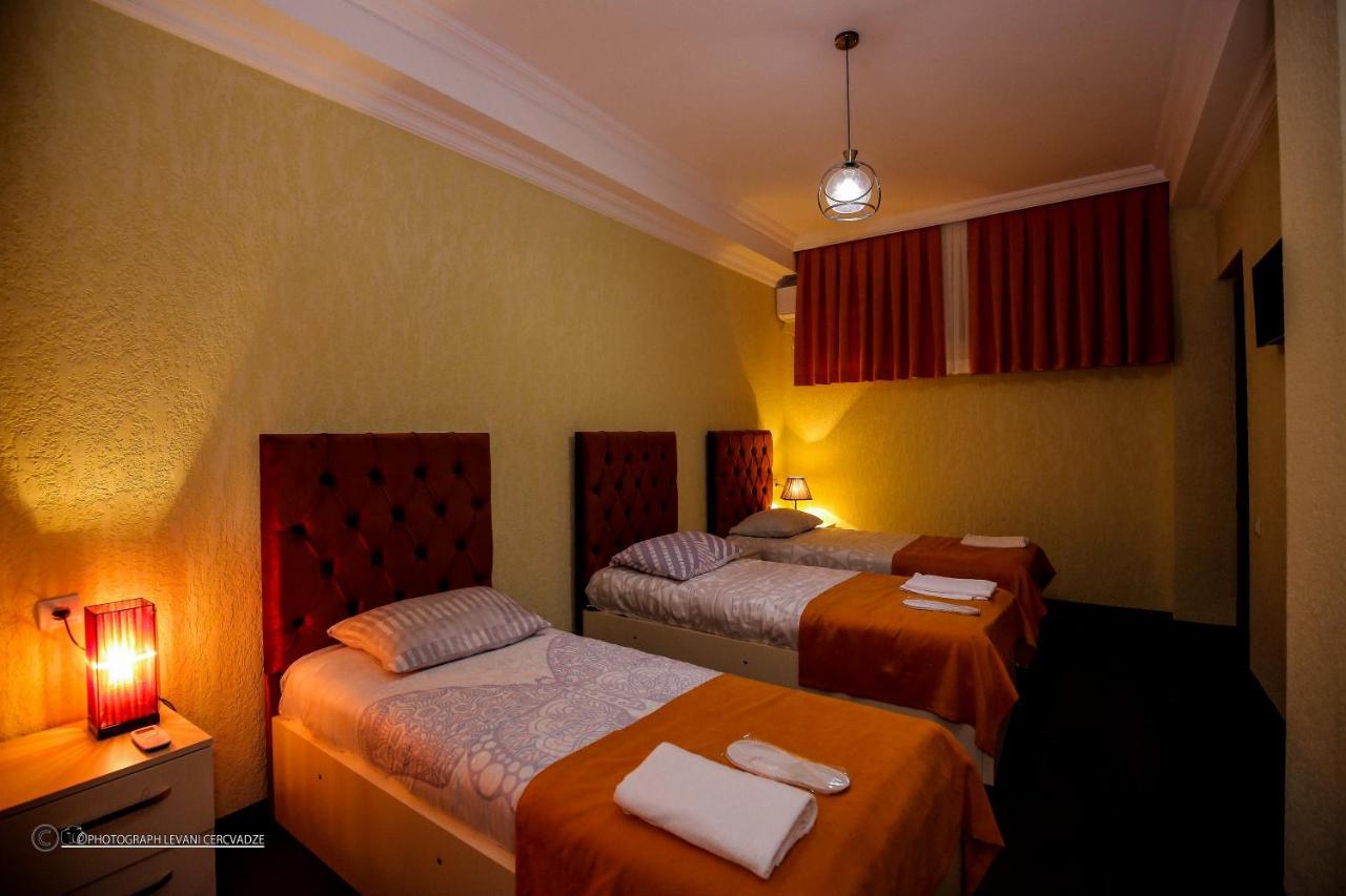 Hotel Balcony كوتايسي المظهر الخارجي الصورة