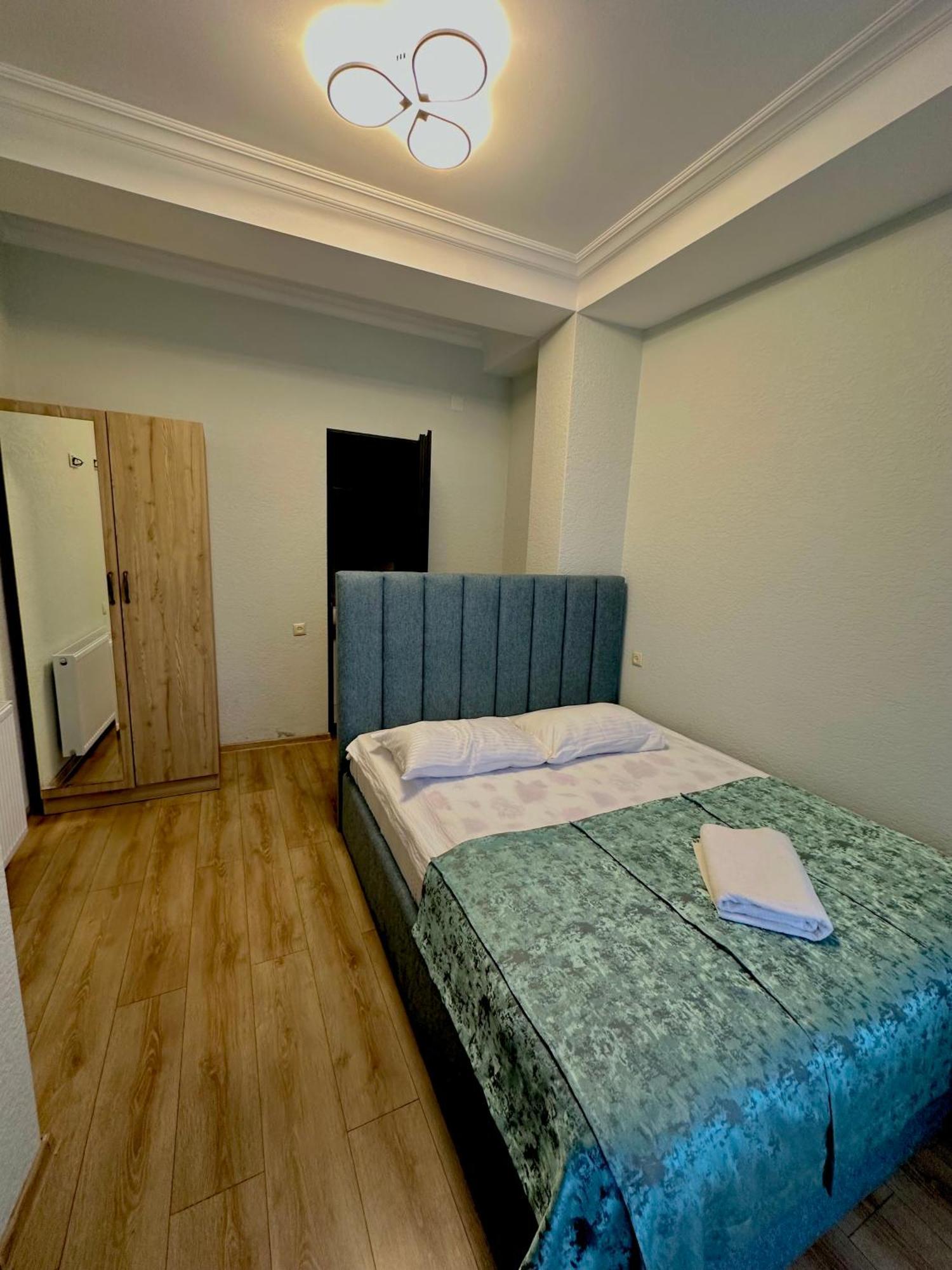 Hotel Balcony كوتايسي المظهر الخارجي الصورة