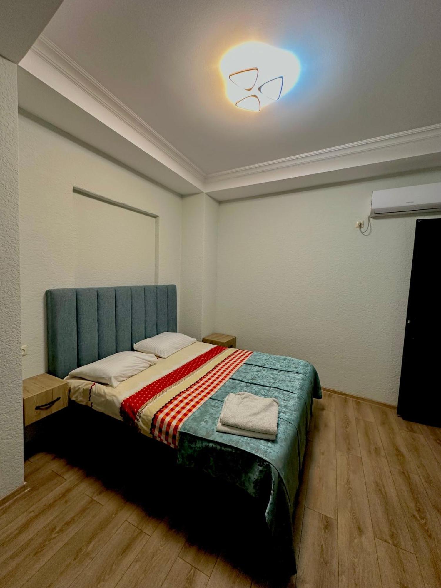 Hotel Balcony كوتايسي المظهر الخارجي الصورة