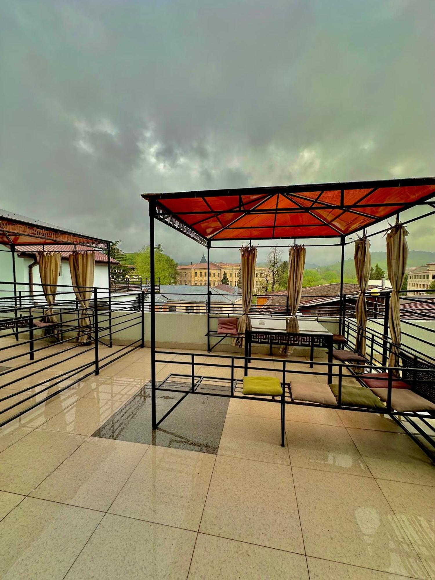 Hotel Balcony كوتايسي المظهر الخارجي الصورة