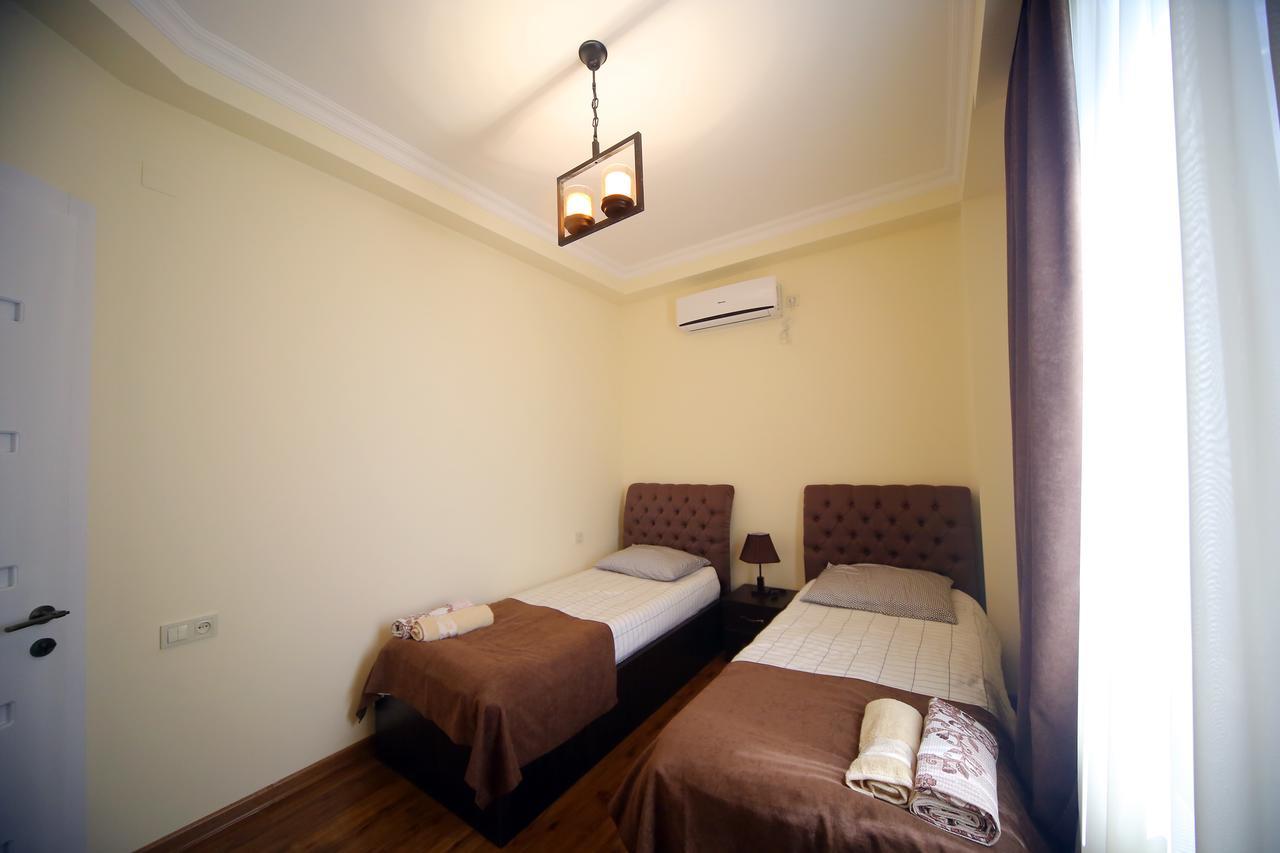 Hotel Balcony كوتايسي المظهر الخارجي الصورة