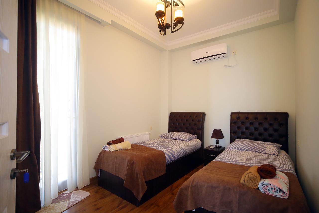 Hotel Balcony كوتايسي المظهر الخارجي الصورة